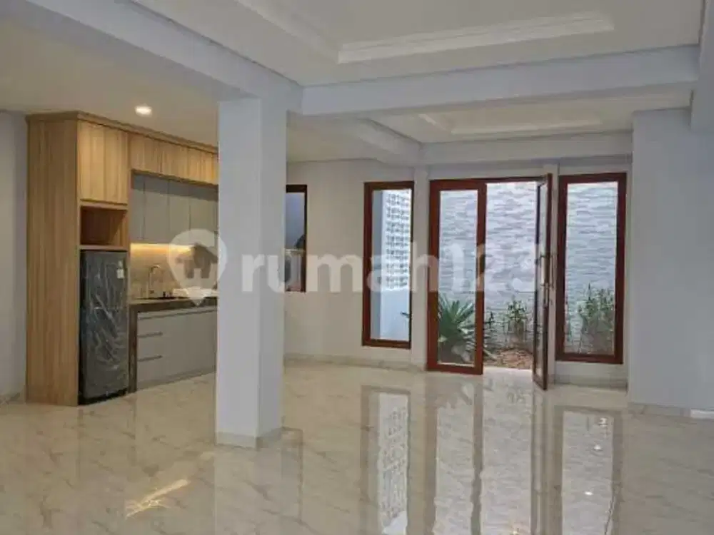 Rumah Bagus di Komplek Puter Bintaro Jaya