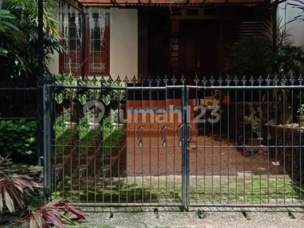 Rumah Terawat di Kasturi Sektor 9