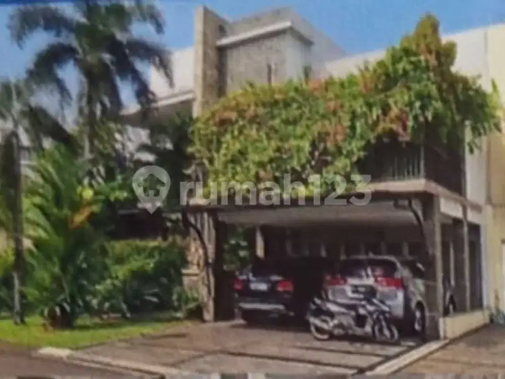 Rumah Mewah Ada Kolam Renang di Kebayoran Height Bintaro