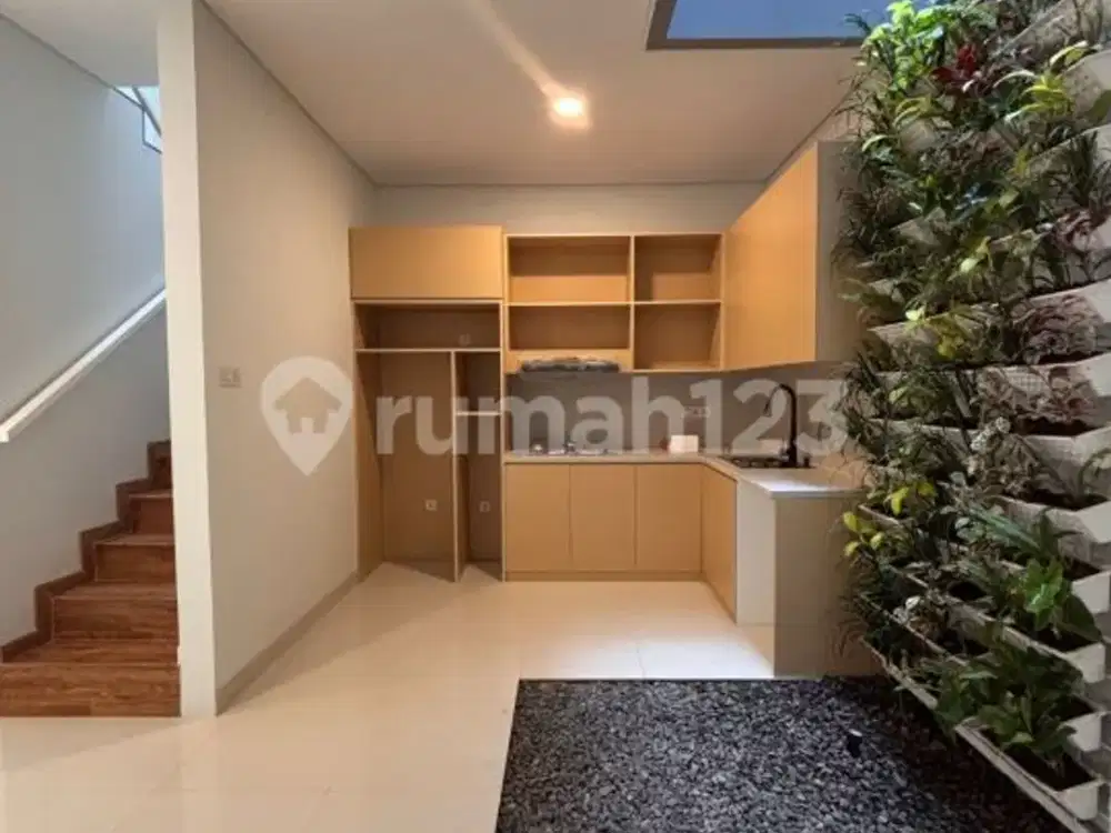 Rumah Baru Tingkat di Plumeria Bintaro