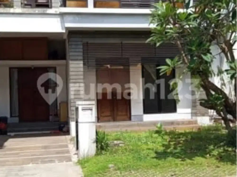 Rumah Tingkat Di Cluster Emerald Bintaro, Shm
