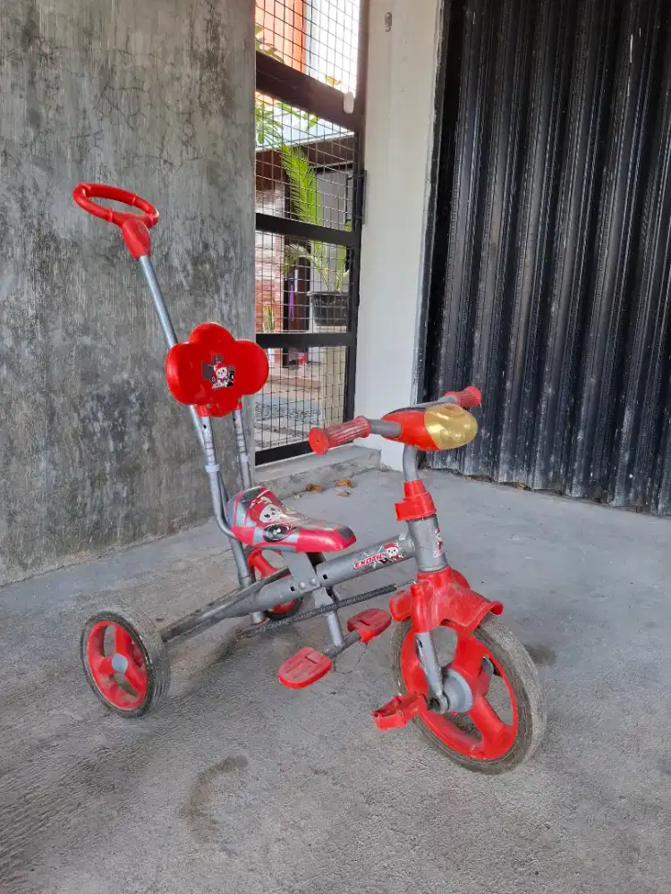 Sepeda anak bekas