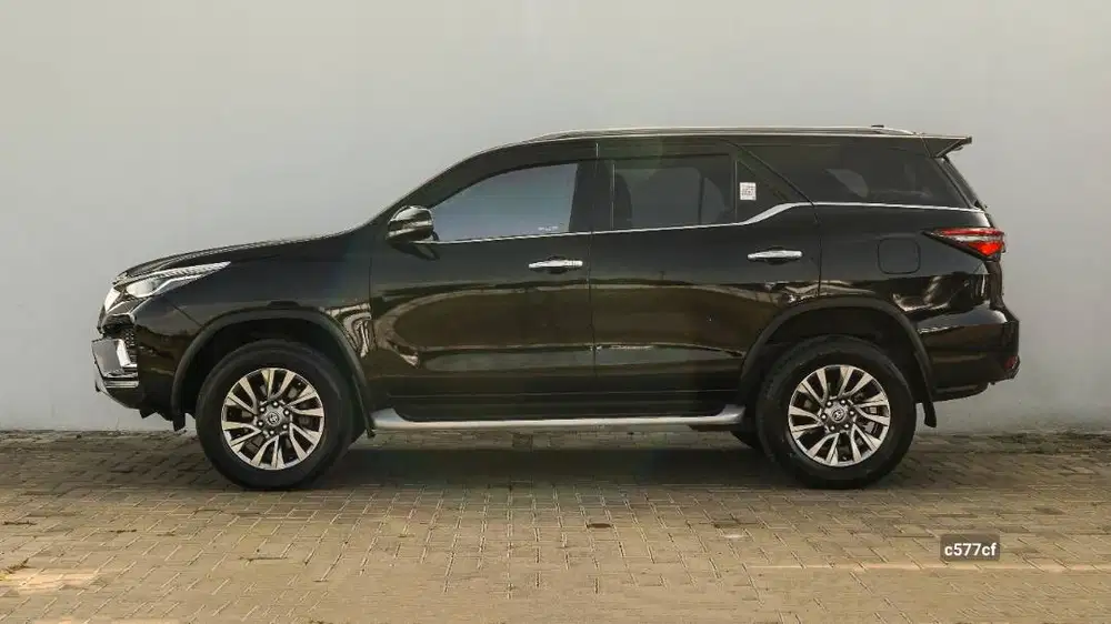 FORTUNER 2.4 VRZ_ GARANSI 7G+ SELAMA 1 TAHUN