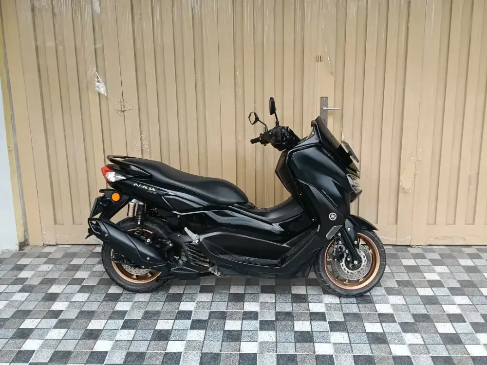 Yamaha NMAX new SS lengkap pajak hidup