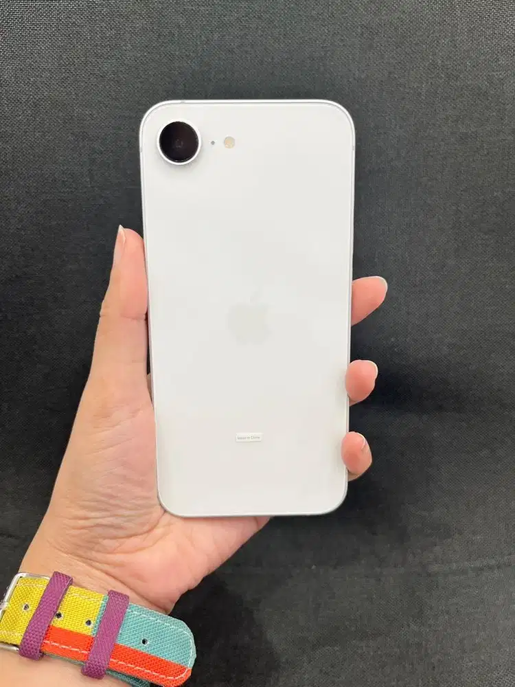 Iphone 16 E 128 resmi ibox PA/A (Open box)