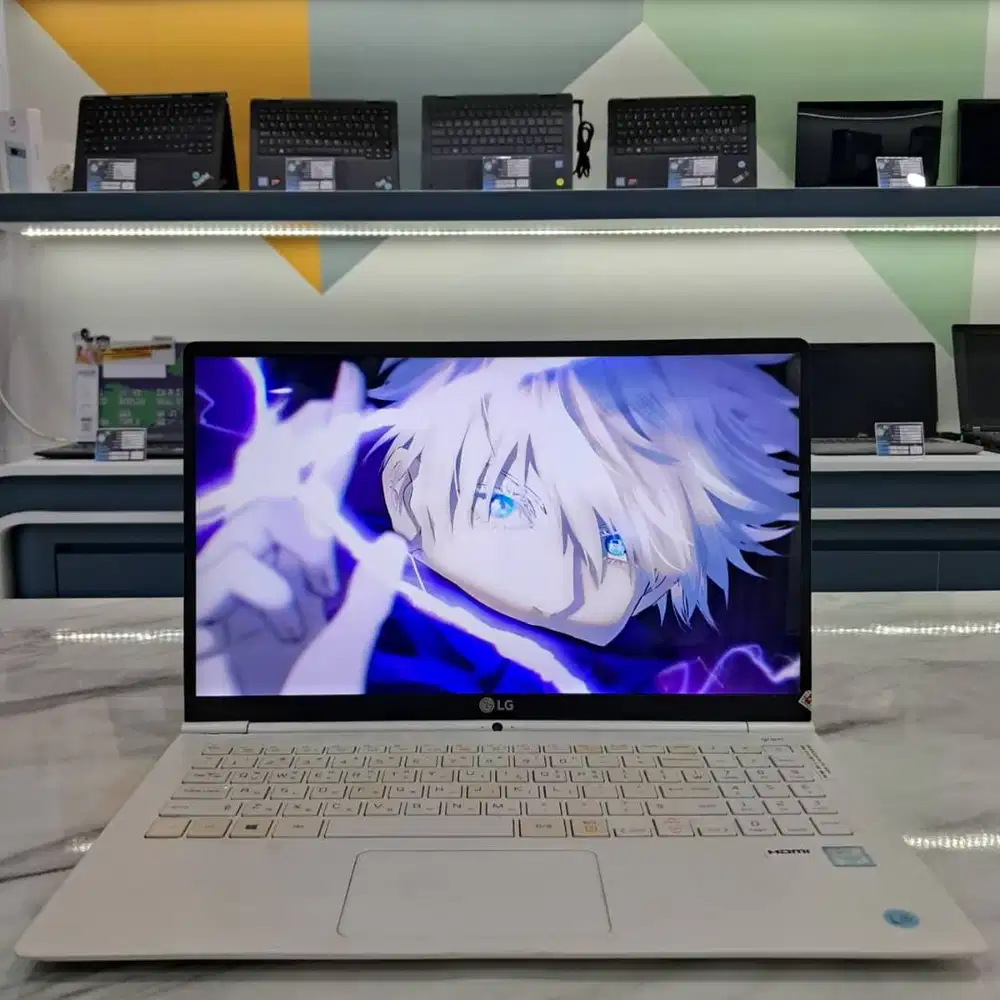 [LG] Laptop Lenovo |8GB|256GB| Cocok Untuk Editing