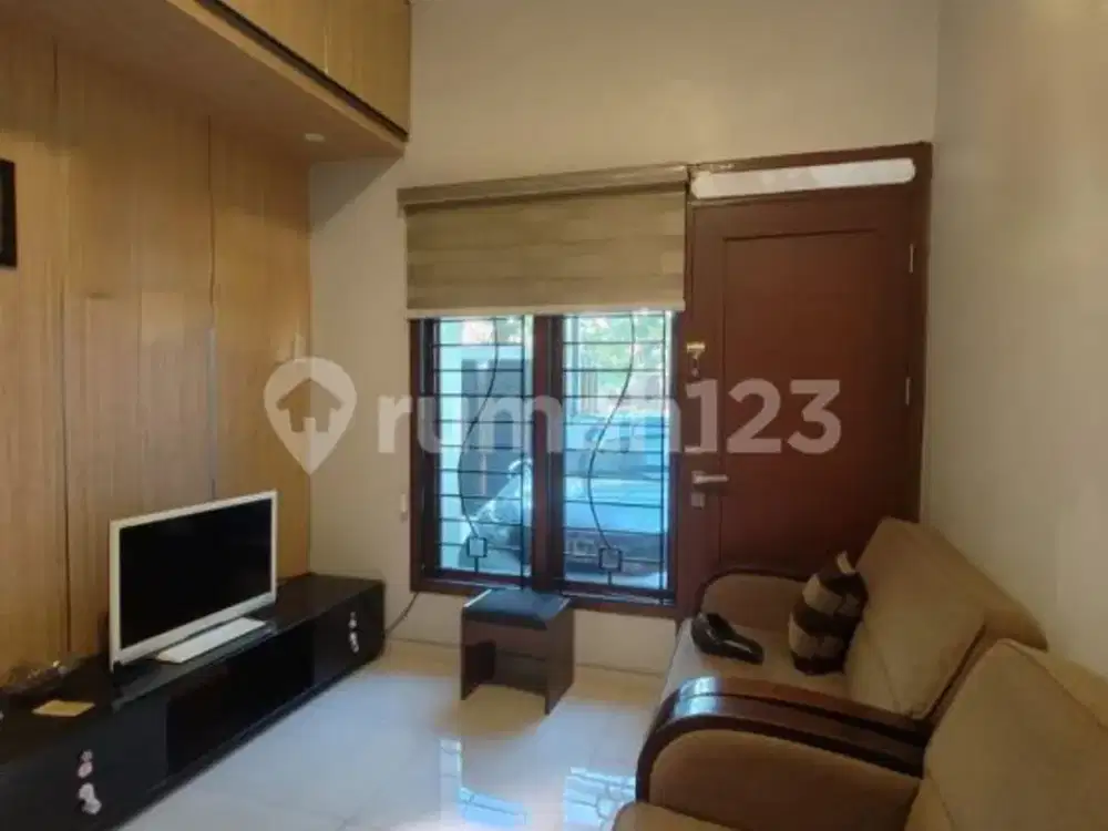 Jual Rumah Asri di Sayap Jalan Riau Bandung Pusat Kota Bandung