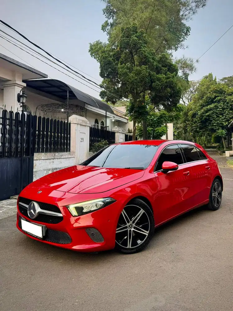 Mercedes Benz A200 Hatchback MBUX 2018 Red Merah BU 2017 CLA 2019 BU