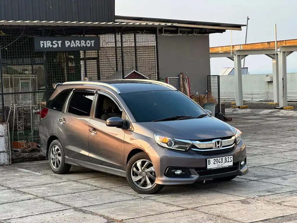 PALING MURAH !! Dp 10jt MOBILIO E CVT AT MATIC 2019 !! KM 42rb !!