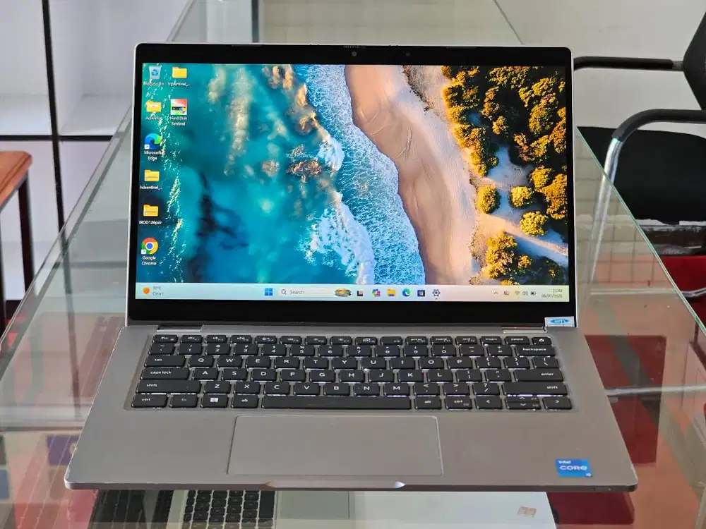 DELL Latitude 5330 intel Core i5 Gen 12 Ram 16 GB SSD 512 GB intel iri