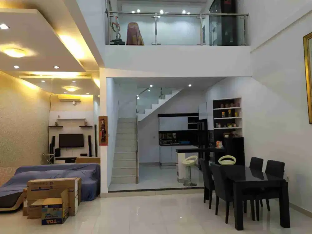 Disewakan Rumah bagus 1.5 lantai Full Furnish siap huni di cluster Taman Sari Harapan indah Bekasi
