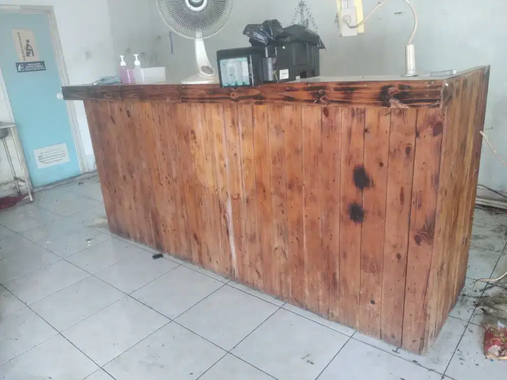 Meja bar cafe resto