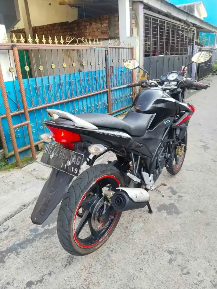 Honda cb 150r mesin orisinil