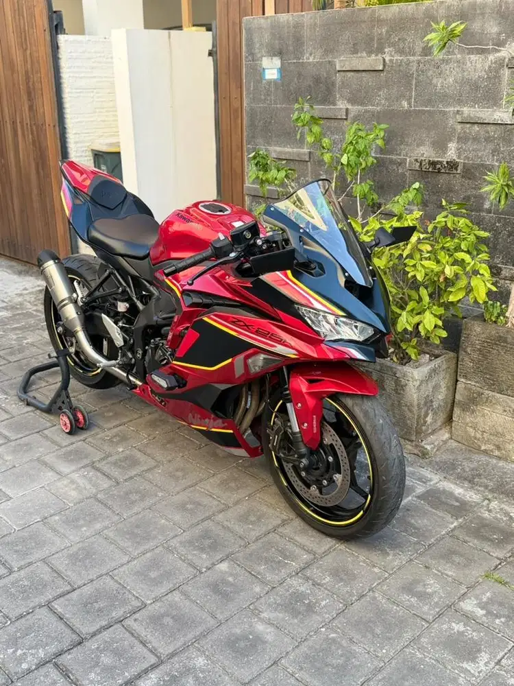 ZX25R passion red 2023 type ABS SE Quick shifter