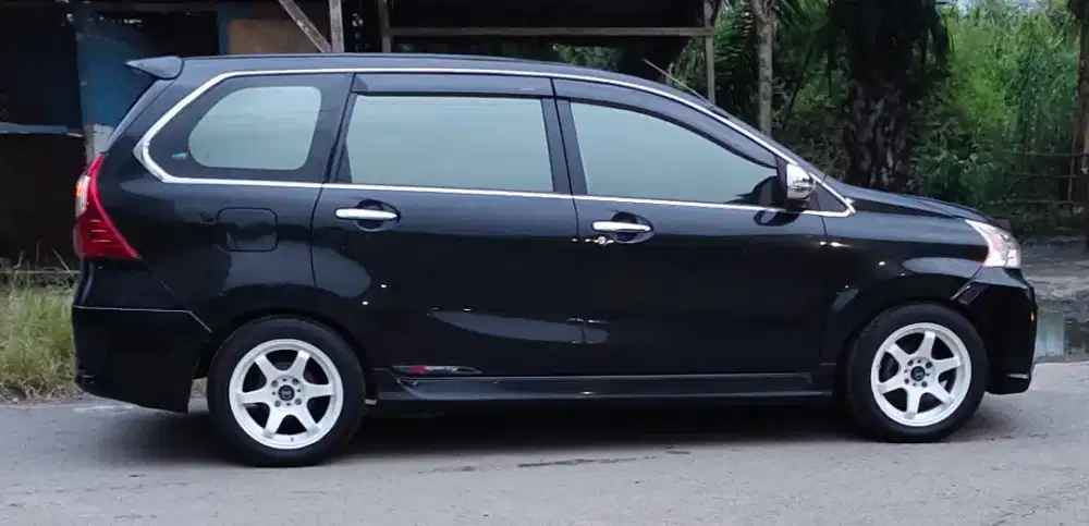 dijual xenia mt r sporty