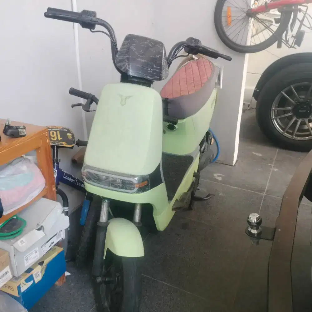 Sepeda Listrik Merk UWINFLY D8D Hijau 450 Watt (bekas)