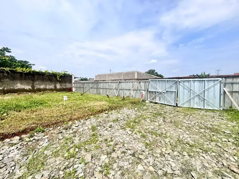 Strategis, Dijual Kavling 1 KM ke UNPAM Pusat Tangsel