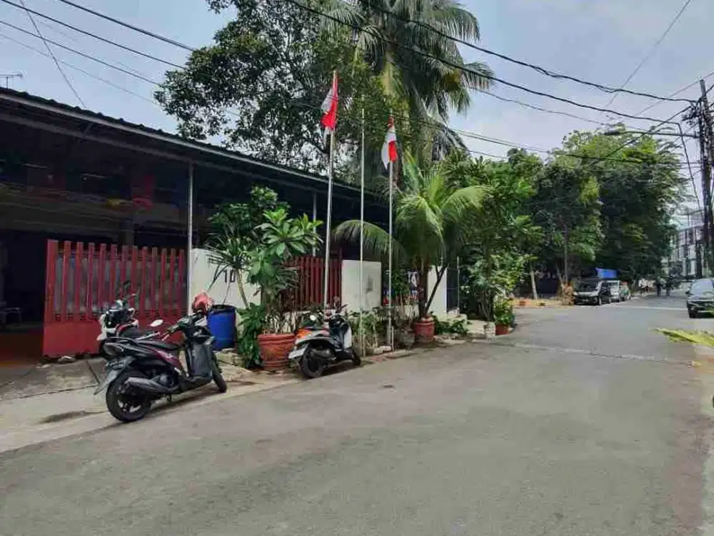 RUMAH SEWA BLOK M KEBAYORAN BARU JAKARTA SELATAN