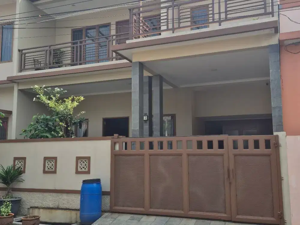 Rumah mewah 2lt, 4kt 2kp dekat sekoloh SVP, Alazhar, ruko, RS @ cluster duta Kemang Pratama Bekasi