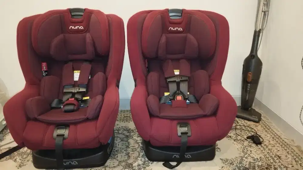 Preloved Carseat Nuna Rava Merah