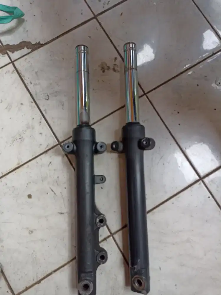Sok depan skywave