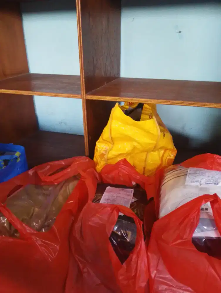 Mencari pegawai laundry khusus pria