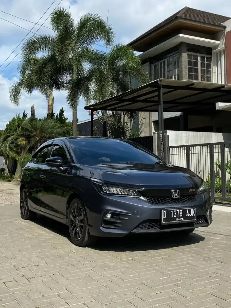 CITY HATCHBACK RS