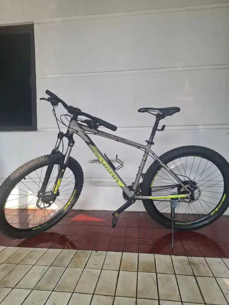 Sepeda MTB Polygon Premier 5 tahun  2021