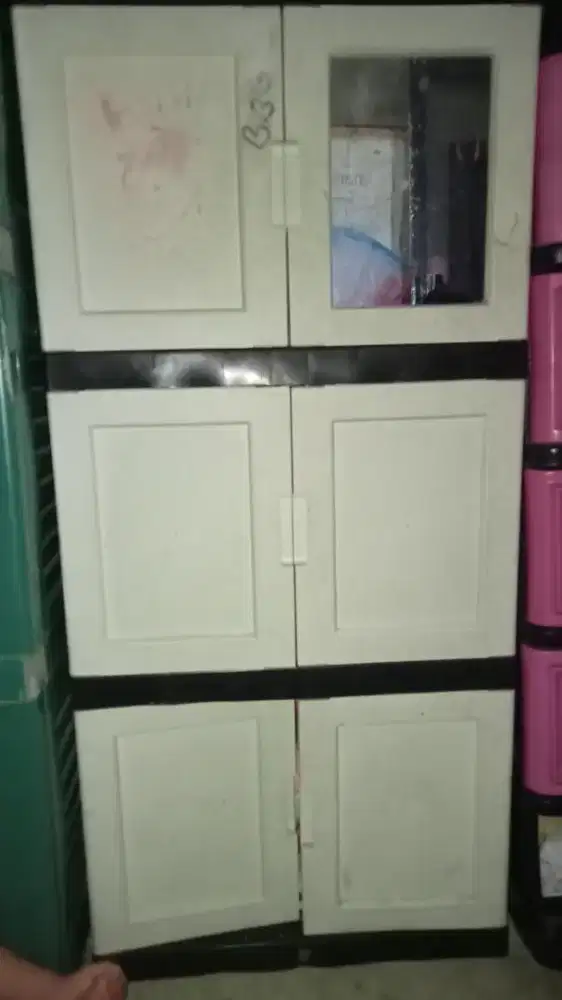 dijual murah lemari 3 susun