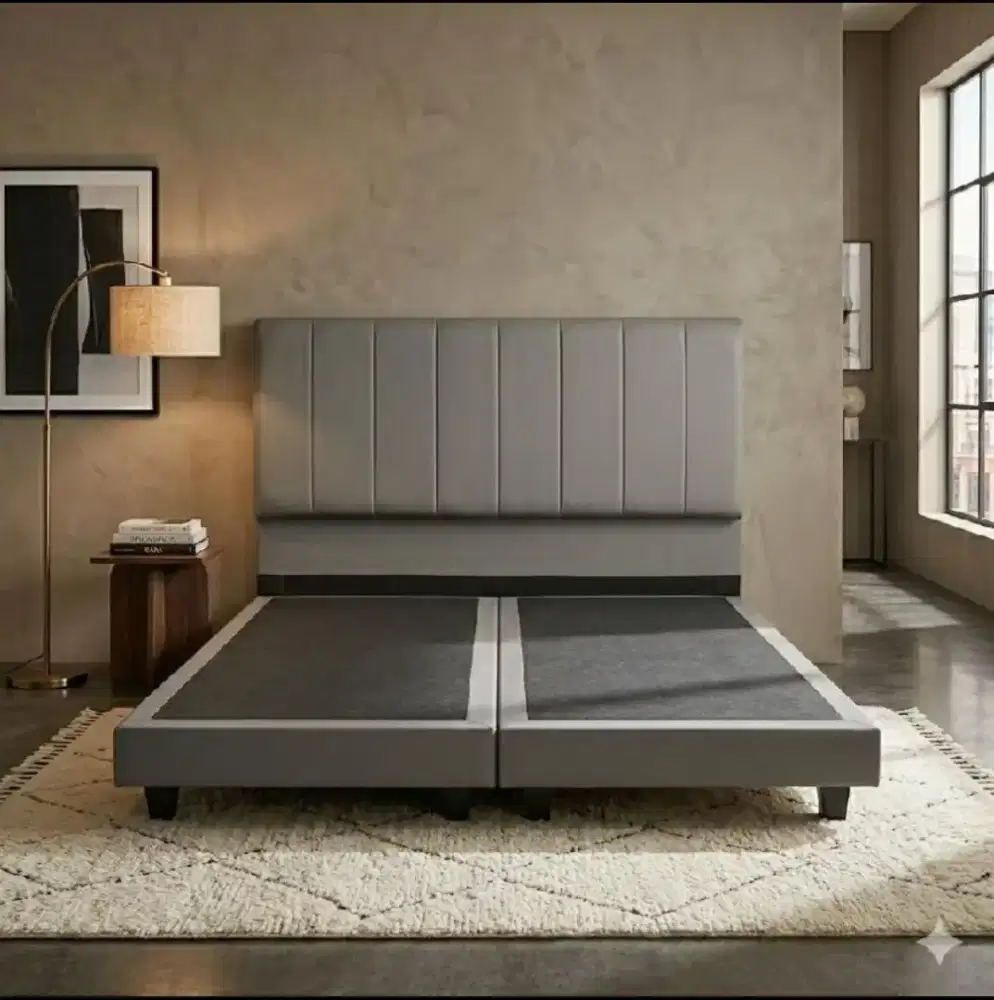 Dipan / Divan Springbed  Belah ukuran Queen