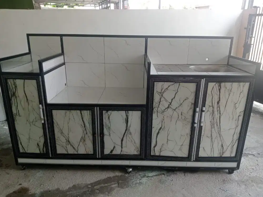 Lemari kitchet set