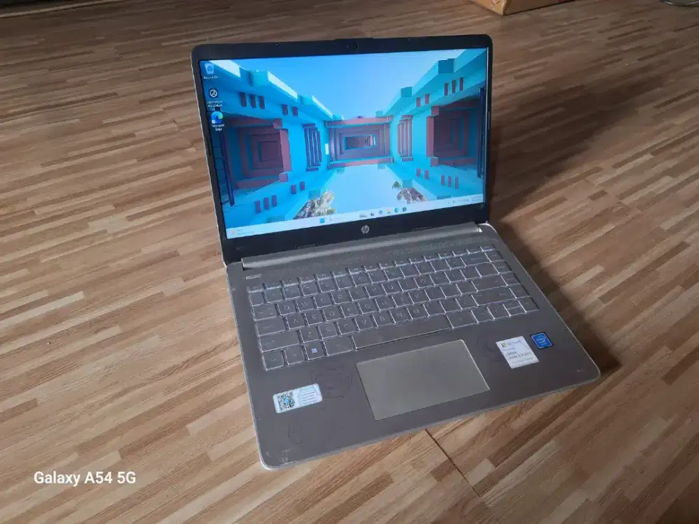 Laptop Hp 14s-DQ05080TU - CELERON N4120 -256GB Nvme -4GB -Backlight