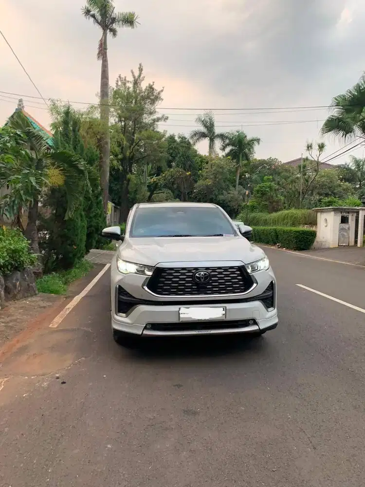 Toyota Kijang Innova Zenix Q Hybrid 2.0 Modelista TSS 2 RSE