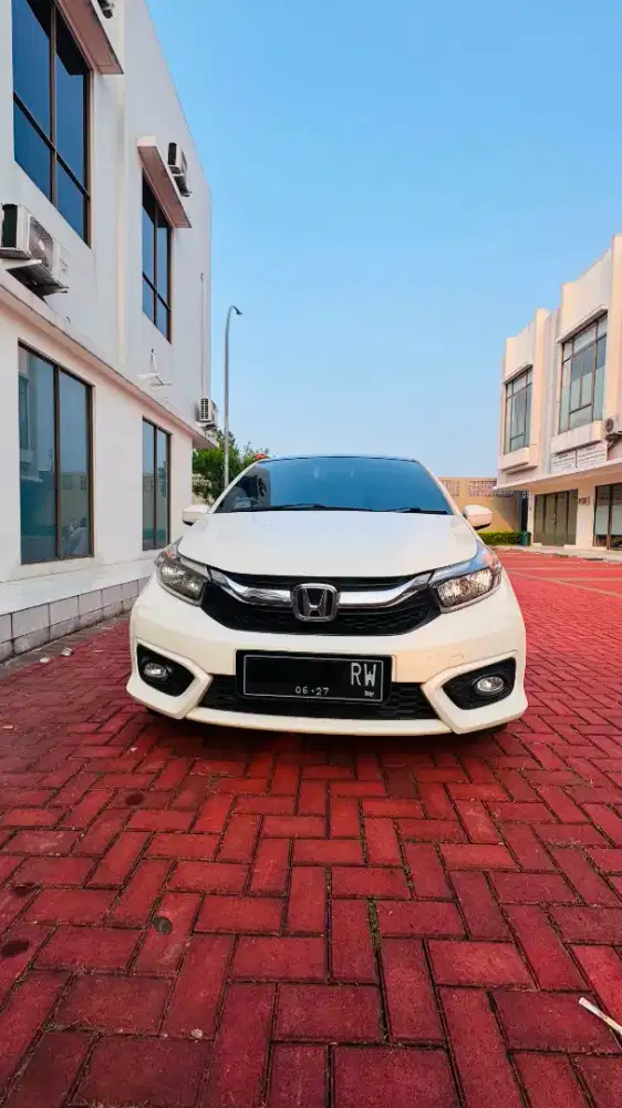Honda Brio Satya 1.2 E CVT