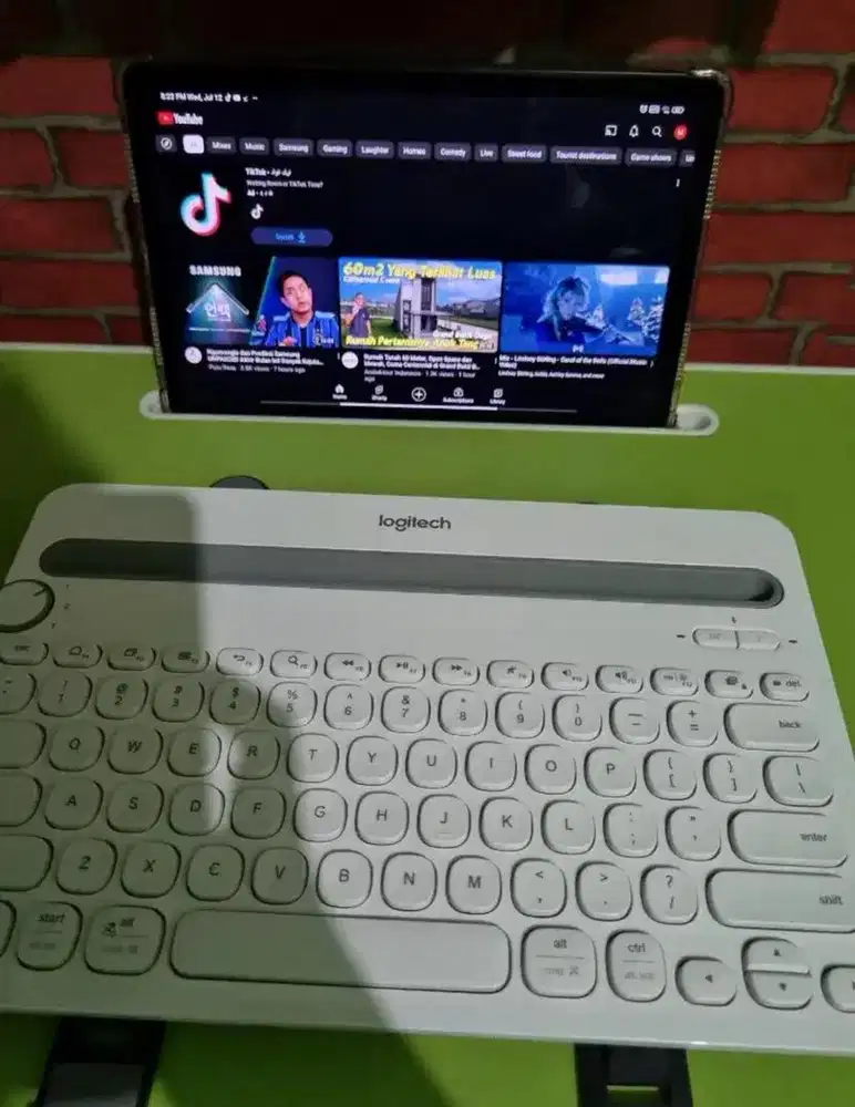 Wireless Keyboard Logitech K480 putih