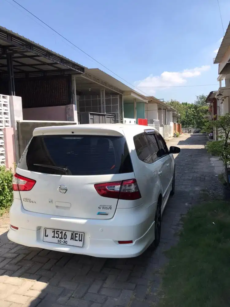 GRAND LIVINA HWS MATIC 2015