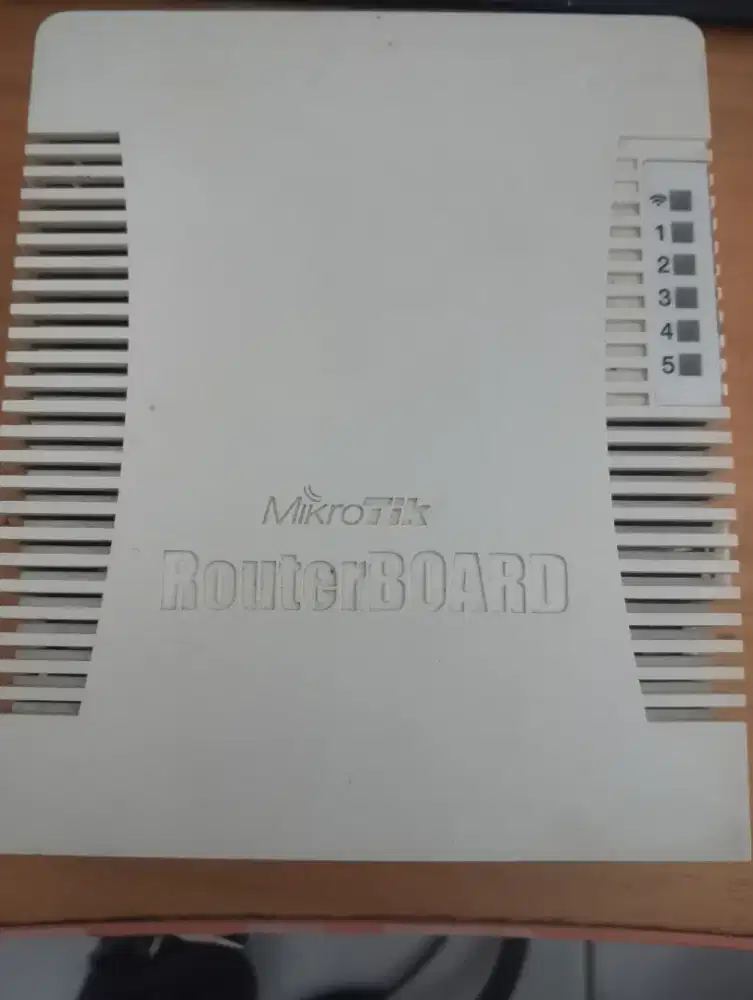 Router MikroTik RB951Ui-2HnD
