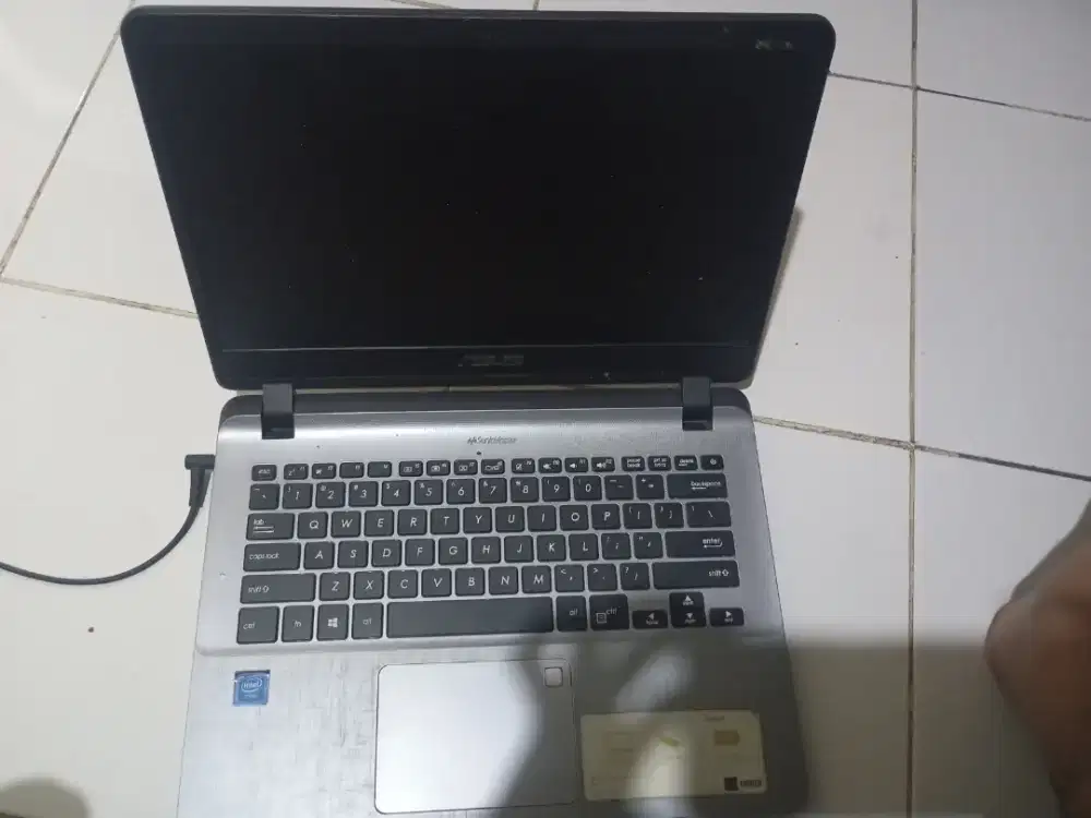 Dijual Laptop ASUS A407M Rusak (Sparepart/Servis)