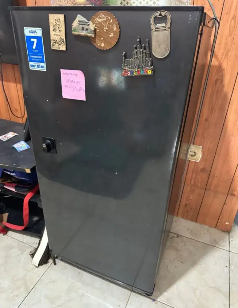 Kulkas AQUA 1 pintu