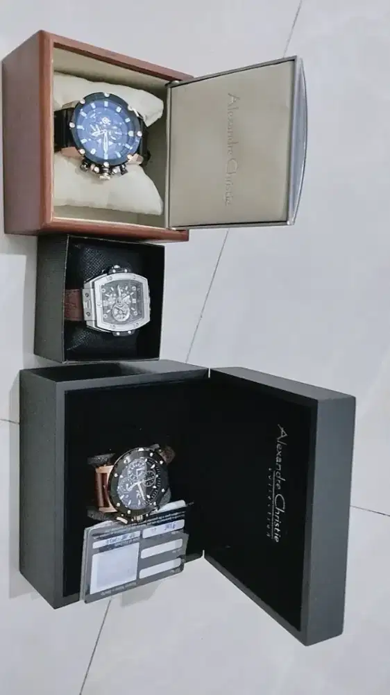 Jam tangan Alexandre Christie