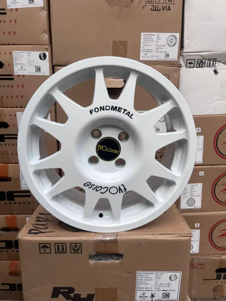 Fondmetal Evocorse ring 16 lebar 7 pcd 4x100 ET 40 vinvast vf3