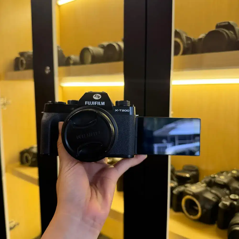 Fujifilm XT200 Kit 15-45mm Fullset Mulus