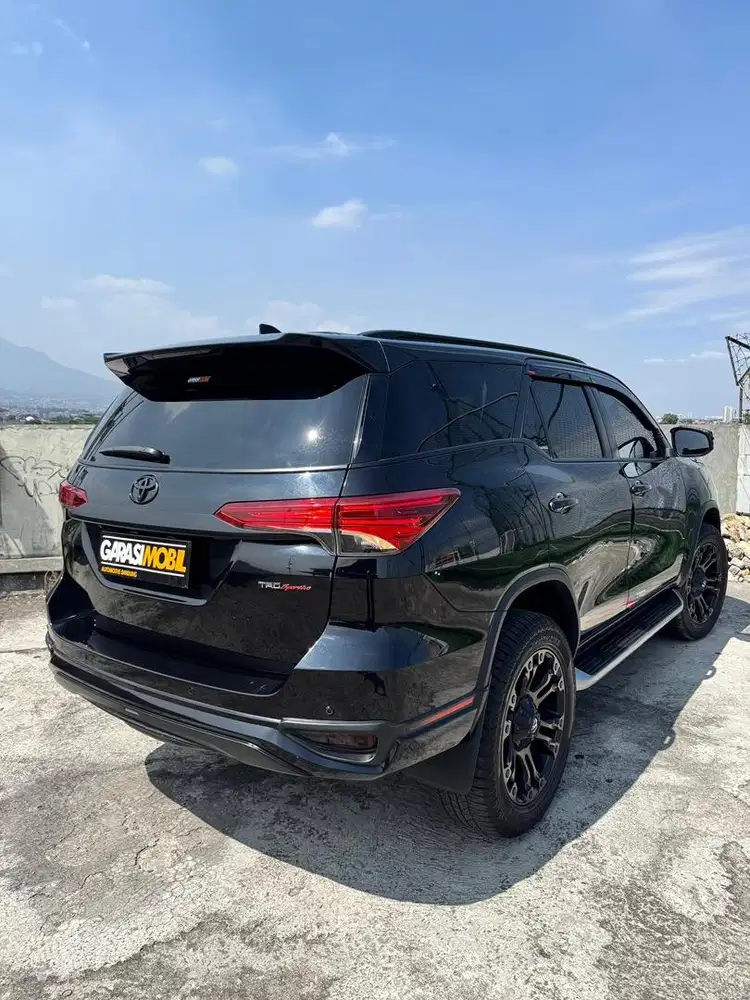 TOYOTA FORTUNER VRZ TRD AT 2018