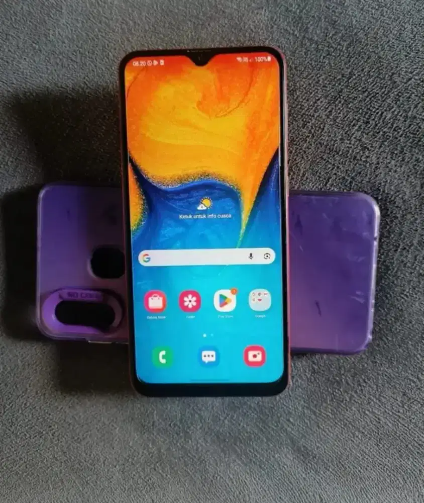 Samsung A20 Layar Super Amoled 3/32