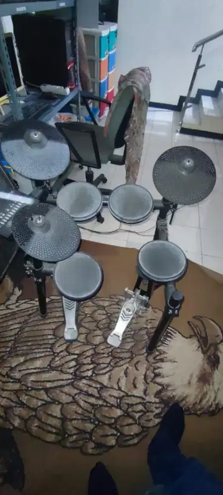 Dijual Drum elektrik Yamaha DTX432K dan Ampli Silvercrest CK30