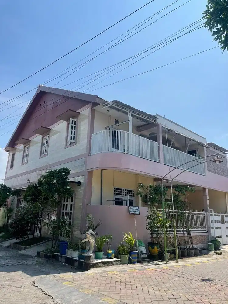 Kost putera kamar mandi dalam dan luar