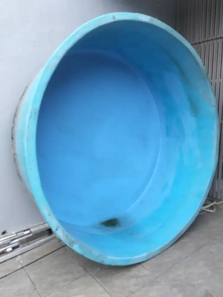Bak fiber kolam ikan