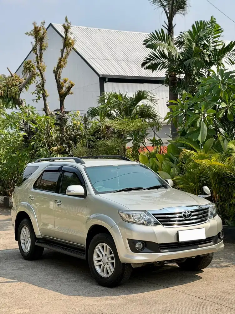 {Harga Cash} Toyota Fortuner G Luxury 2.7 A/T Bensin 2011