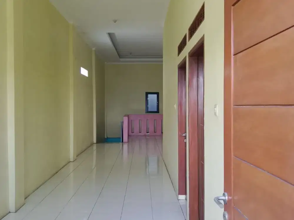 Ruko Lokasi  Mainroad Cocok Untuk Usaha (Lokasi Arah Kopo Soreang) Bandung
