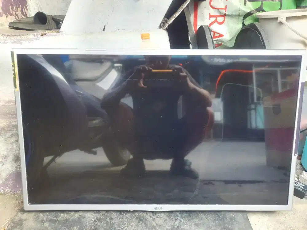 TV LG Led 32LH510HD (BACA DESKRIPSI)